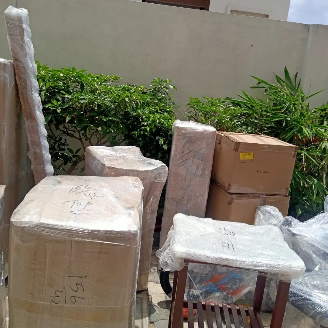 <br />
<b>Notice</b>:  Undefined variable: FetchPage in <b>/home/movingsolutions/public_html/company/home.php</b> on line <b>428</b><br />
<br />
<b>Notice</b>:  Trying to access array offset on value of type null in <b>/home/movingsolutions/public_html/company/home.php</b> on line <b>428</b><br />
 Slider