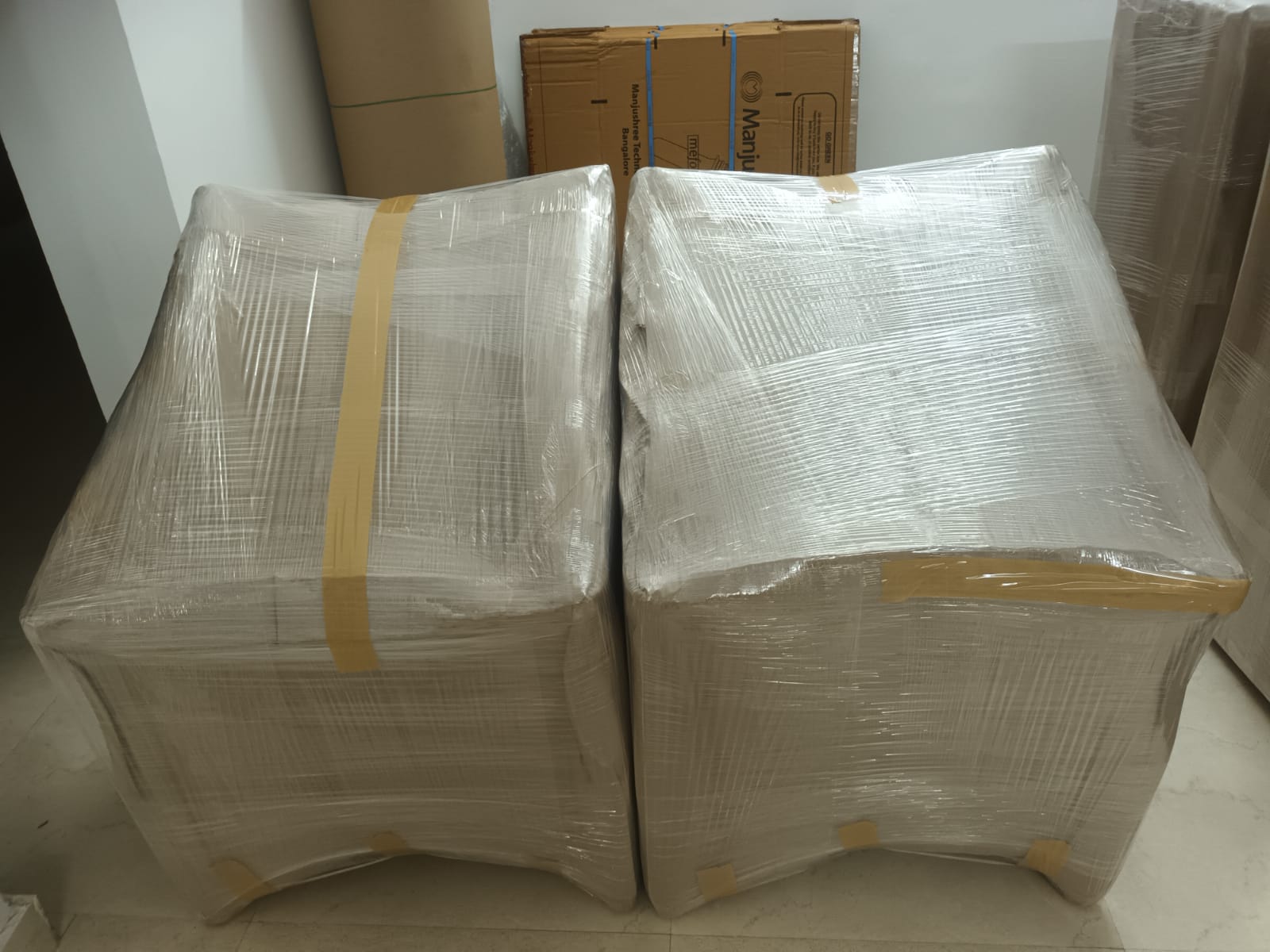 <br />
<b>Notice</b>:  Undefined variable: FetchPage in <b>/home/movingsolutions/public_html/company/home.php</b> on line <b>428</b><br />
<br />
<b>Notice</b>:  Trying to access array offset on value of type null in <b>/home/movingsolutions/public_html/company/home.php</b> on line <b>428</b><br />
 Slider