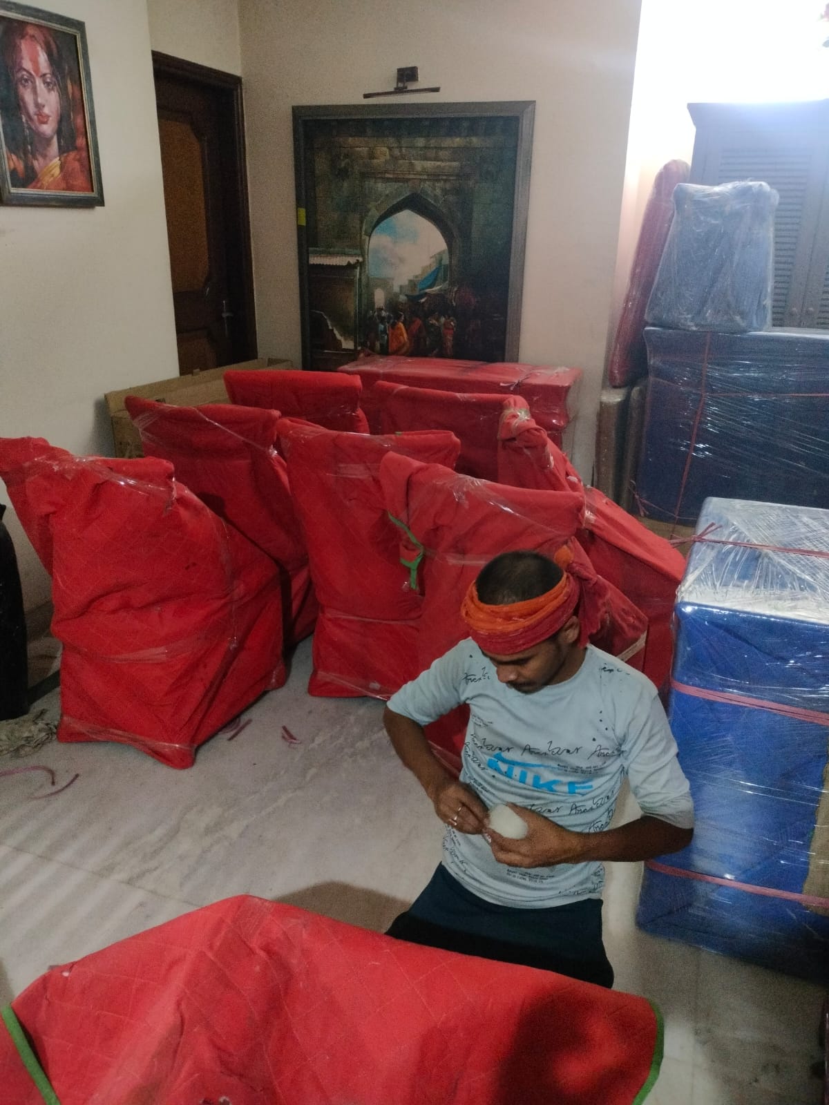 <br />
<b>Notice</b>:  Undefined variable: FetchPage in <b>/home/movingsolutions/public_html/company/home.php</b> on line <b>428</b><br />
<br />
<b>Notice</b>:  Trying to access array offset on value of type null in <b>/home/movingsolutions/public_html/company/home.php</b> on line <b>428</b><br />
 Slider