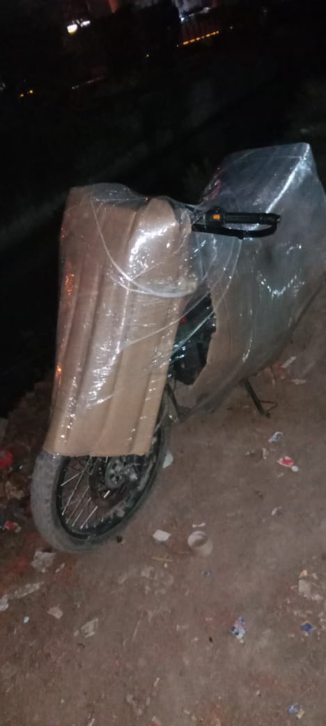 <br />
<b>Notice</b>:  Undefined variable: FetchPage in <b>/home/movingsolutions/public_html/company/home.php</b> on line <b>428</b><br />
<br />
<b>Notice</b>:  Trying to access array offset on value of type null in <b>/home/movingsolutions/public_html/company/home.php</b> on line <b>428</b><br />
 Slider