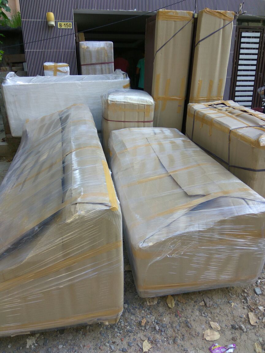 <br />
<b>Notice</b>:  Undefined variable: FetchPage in <b>/home/movingsolutions/public_html/company/home.php</b> on line <b>428</b><br />
<br />
<b>Notice</b>:  Trying to access array offset on value of type null in <b>/home/movingsolutions/public_html/company/home.php</b> on line <b>428</b><br />
 Slider