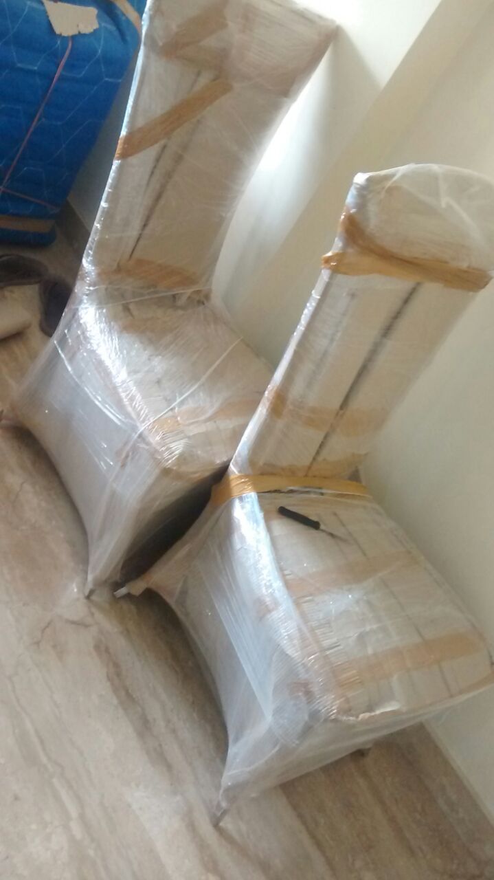 <br />
<b>Notice</b>:  Undefined variable: FetchPage in <b>/home/movingsolutions/public_html/company/home.php</b> on line <b>428</b><br />
<br />
<b>Notice</b>:  Trying to access array offset on value of type null in <b>/home/movingsolutions/public_html/company/home.php</b> on line <b>428</b><br />
 Slider