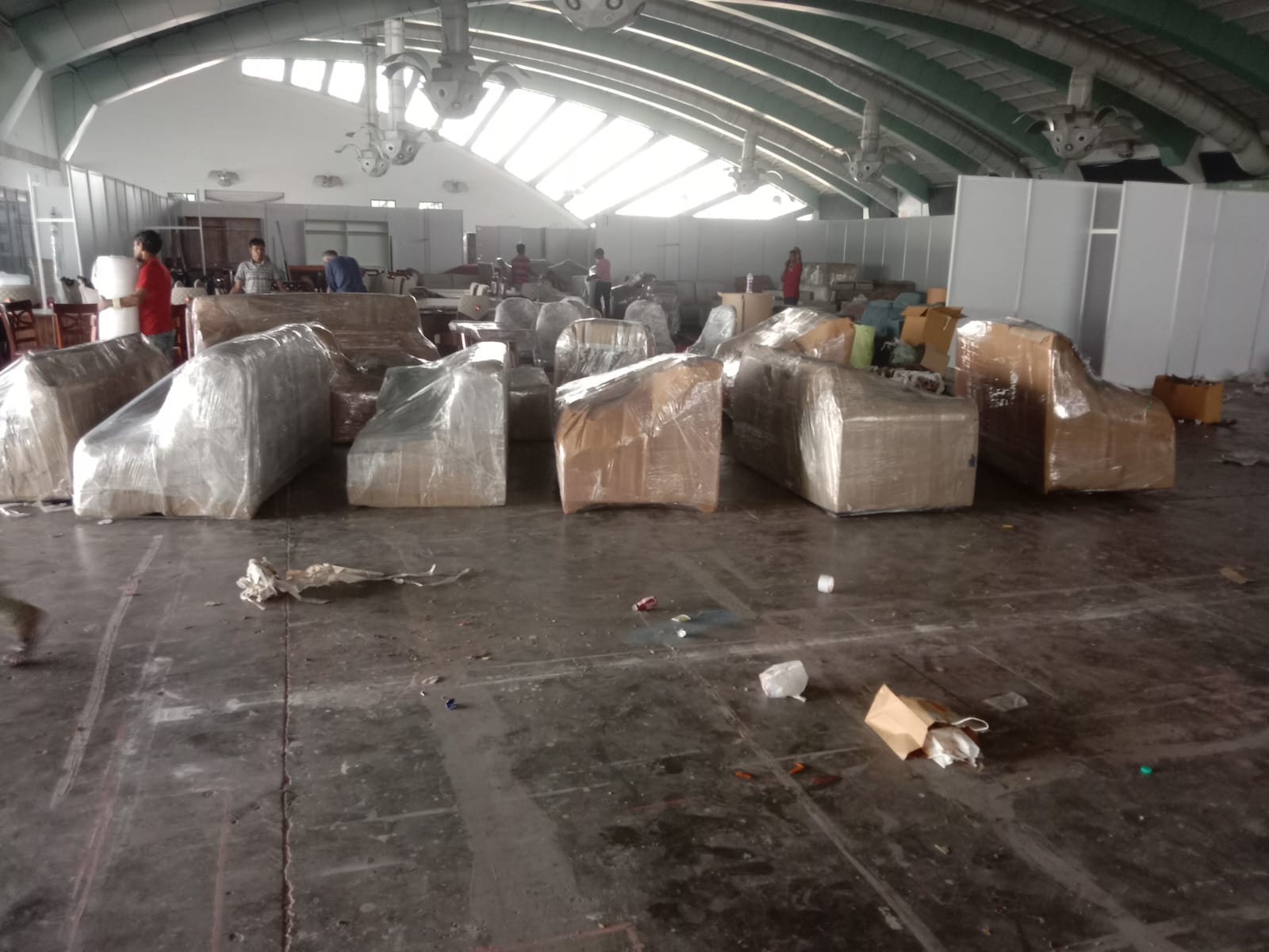 <br />
<b>Notice</b>:  Undefined variable: FetchPage in <b>/home/movingsolutions/public_html/company/home.php</b> on line <b>428</b><br />
<br />
<b>Notice</b>:  Trying to access array offset on value of type null in <b>/home/movingsolutions/public_html/company/home.php</b> on line <b>428</b><br />
 Slider