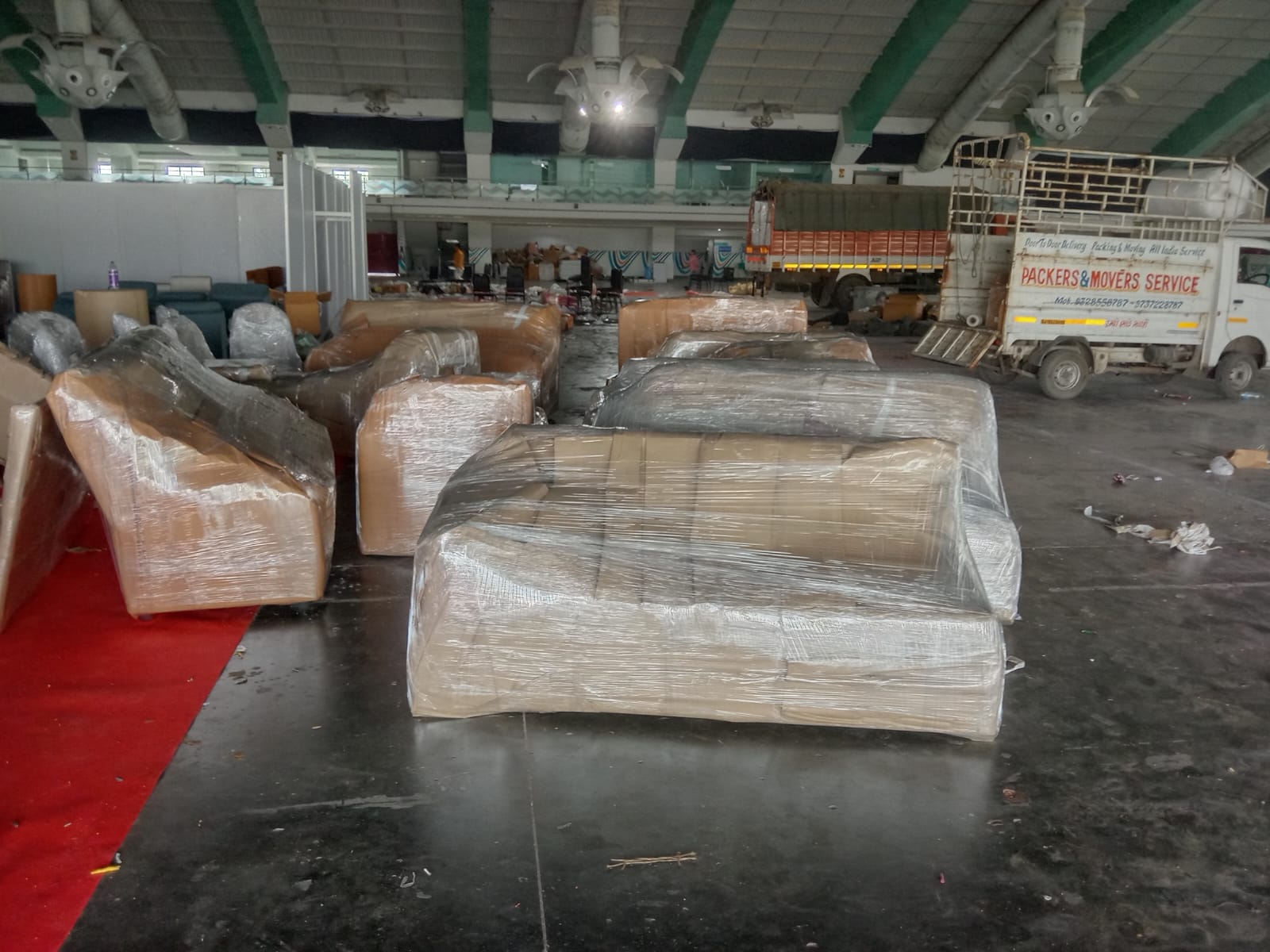 <br />
<b>Notice</b>:  Undefined variable: FetchPage in <b>/home/movingsolutions/public_html/company/home.php</b> on line <b>428</b><br />
<br />
<b>Notice</b>:  Trying to access array offset on value of type null in <b>/home/movingsolutions/public_html/company/home.php</b> on line <b>428</b><br />
 Slider