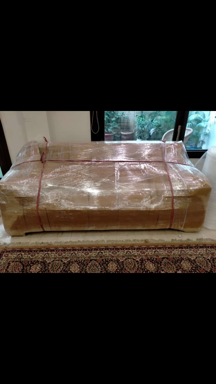 <br />
<b>Notice</b>:  Undefined variable: FetchPage in <b>/home/movingsolutions/public_html/company/home.php</b> on line <b>428</b><br />
<br />
<b>Notice</b>:  Trying to access array offset on value of type null in <b>/home/movingsolutions/public_html/company/home.php</b> on line <b>428</b><br />
 Slider