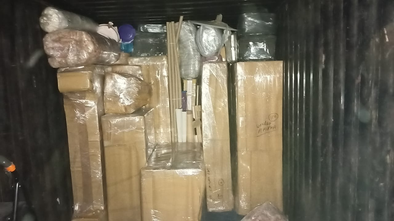 <br />
<b>Notice</b>:  Undefined variable: FetchPage in <b>/home/movingsolutions/public_html/company/home.php</b> on line <b>428</b><br />
<br />
<b>Notice</b>:  Trying to access array offset on value of type null in <b>/home/movingsolutions/public_html/company/home.php</b> on line <b>428</b><br />
 Slider