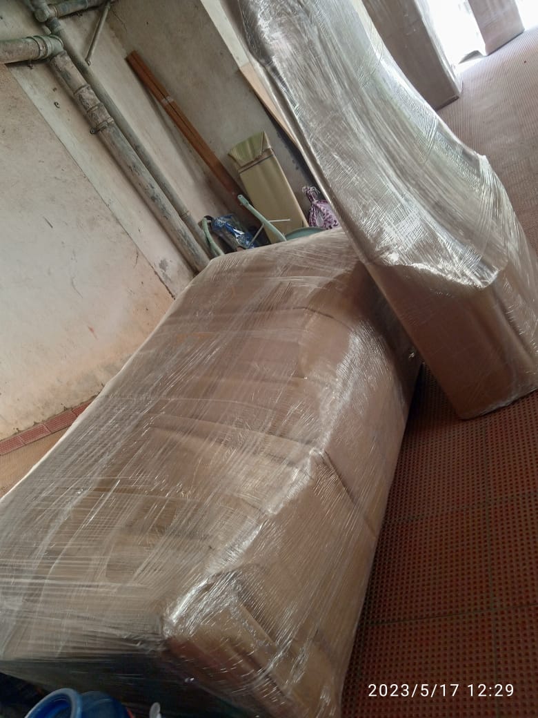 <br />
<b>Notice</b>:  Undefined variable: FetchPage in <b>/home/movingsolutions/public_html/company/home.php</b> on line <b>428</b><br />
<br />
<b>Notice</b>:  Trying to access array offset on value of type null in <b>/home/movingsolutions/public_html/company/home.php</b> on line <b>428</b><br />
 Slider