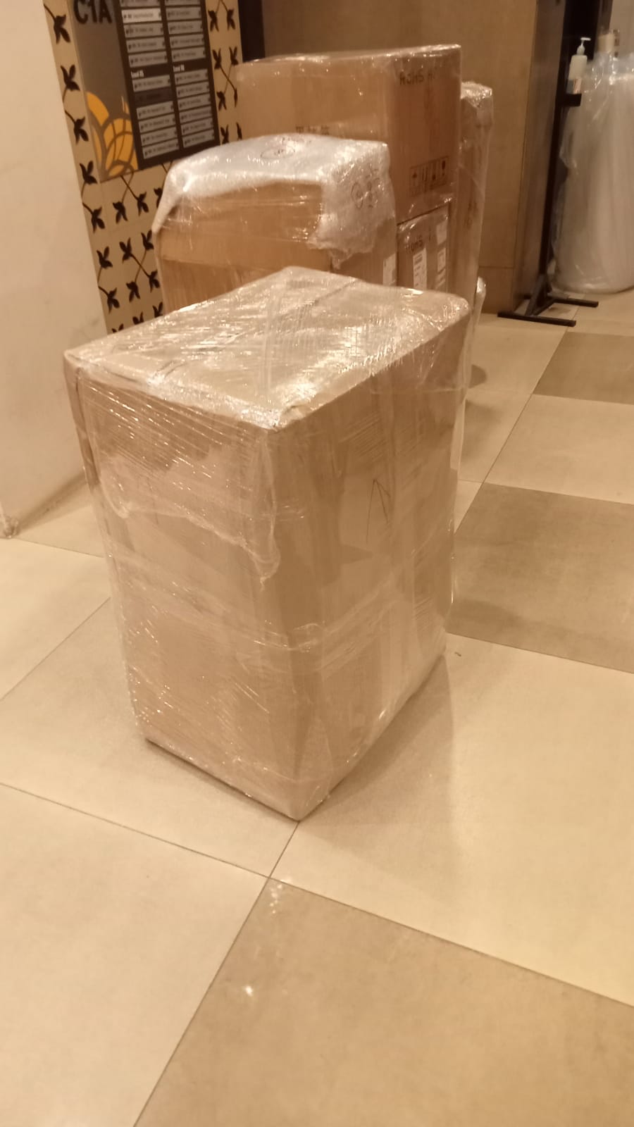 <br />
<b>Notice</b>:  Undefined variable: FetchPage in <b>/home/movingsolutions/public_html/company/home.php</b> on line <b>428</b><br />
<br />
<b>Notice</b>:  Trying to access array offset on value of type null in <b>/home/movingsolutions/public_html/company/home.php</b> on line <b>428</b><br />
 Slider