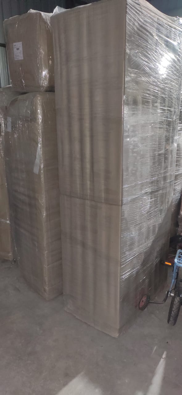 <br />
<b>Notice</b>:  Undefined variable: FetchPage in <b>/home/movingsolutions/public_html/company/home.php</b> on line <b>428</b><br />
<br />
<b>Notice</b>:  Trying to access array offset on value of type null in <b>/home/movingsolutions/public_html/company/home.php</b> on line <b>428</b><br />
 Slider