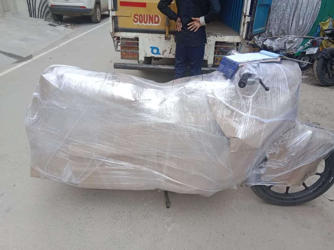 <br />
<b>Notice</b>:  Undefined variable: FetchPage in <b>/home/movingsolutions/public_html/company/home.php</b> on line <b>428</b><br />
<br />
<b>Notice</b>:  Trying to access array offset on value of type null in <b>/home/movingsolutions/public_html/company/home.php</b> on line <b>428</b><br />
 Slider