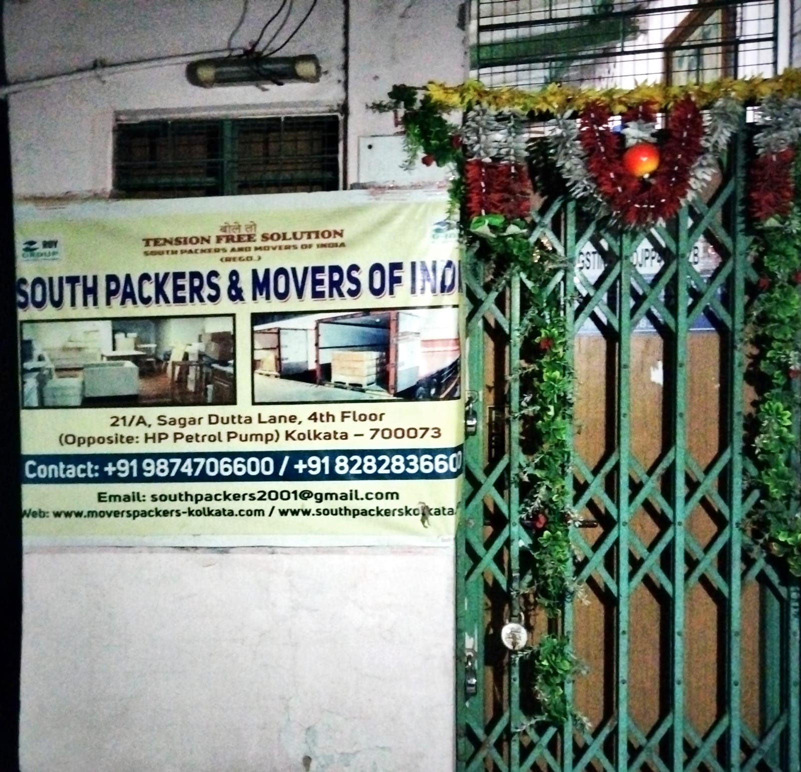 <br />
<b>Notice</b>:  Undefined variable: FetchPage in <b>/home/movingsolutions/public_html/company/home.php</b> on line <b>428</b><br />
<br />
<b>Notice</b>:  Trying to access array offset on value of type null in <b>/home/movingsolutions/public_html/company/home.php</b> on line <b>428</b><br />
 Slider