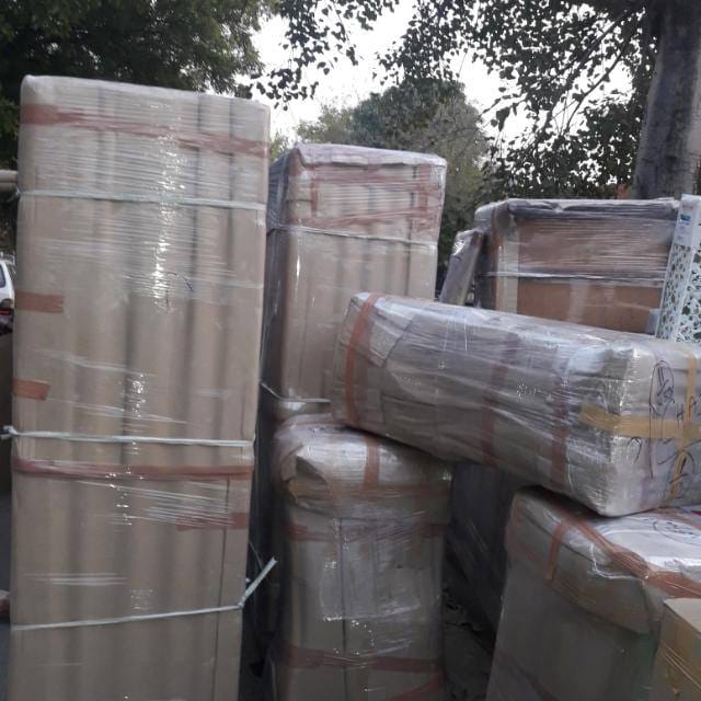 <br />
<b>Notice</b>:  Undefined variable: FetchPage in <b>/home/movingsolutions/public_html/company/home.php</b> on line <b>428</b><br />
<br />
<b>Notice</b>:  Trying to access array offset on value of type null in <b>/home/movingsolutions/public_html/company/home.php</b> on line <b>428</b><br />
 Slider