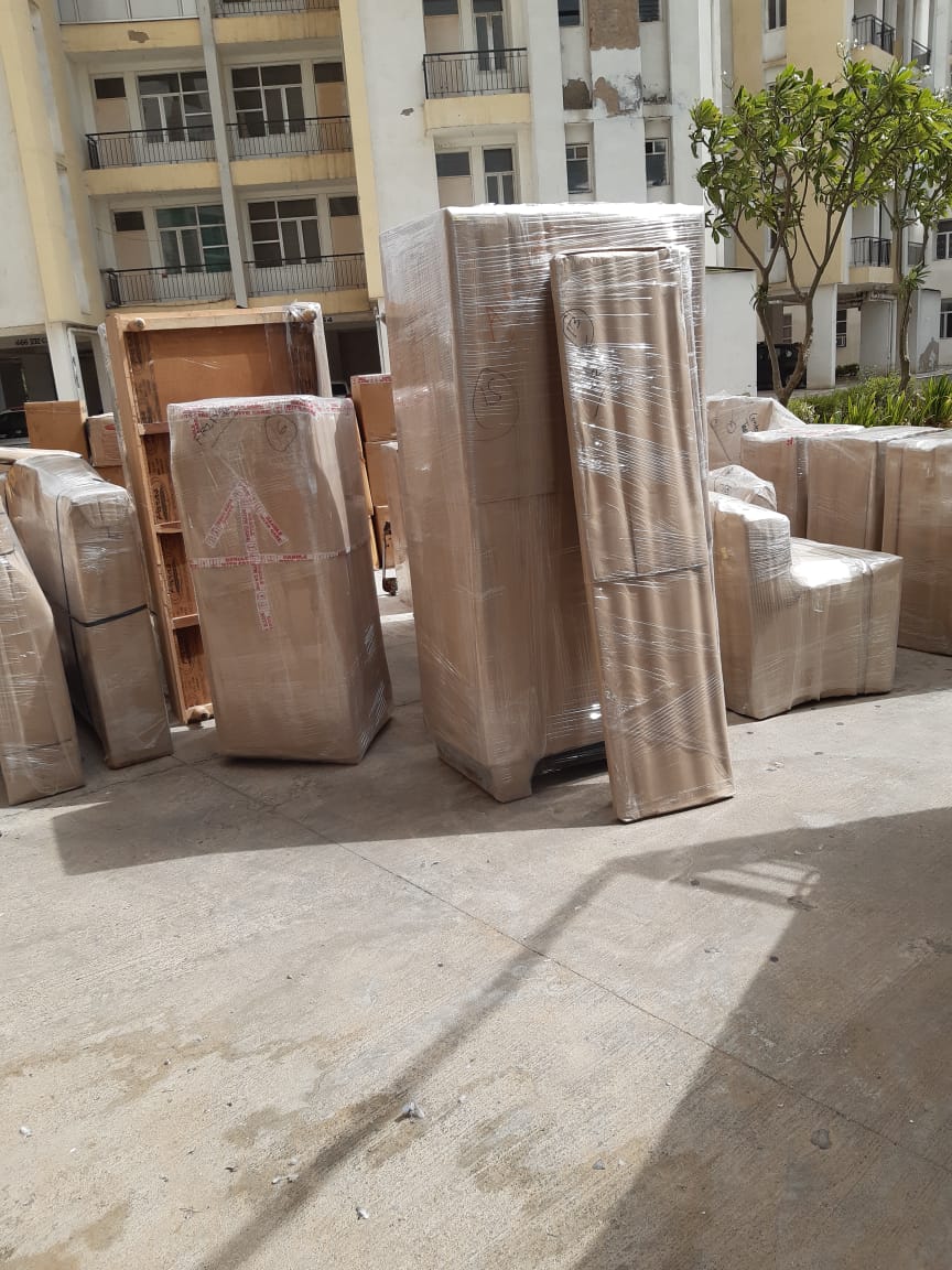 <br />
<b>Notice</b>:  Undefined variable: FetchPage in <b>/home/movingsolutions/public_html/company/home.php</b> on line <b>428</b><br />
<br />
<b>Notice</b>:  Trying to access array offset on value of type null in <b>/home/movingsolutions/public_html/company/home.php</b> on line <b>428</b><br />
 Slider