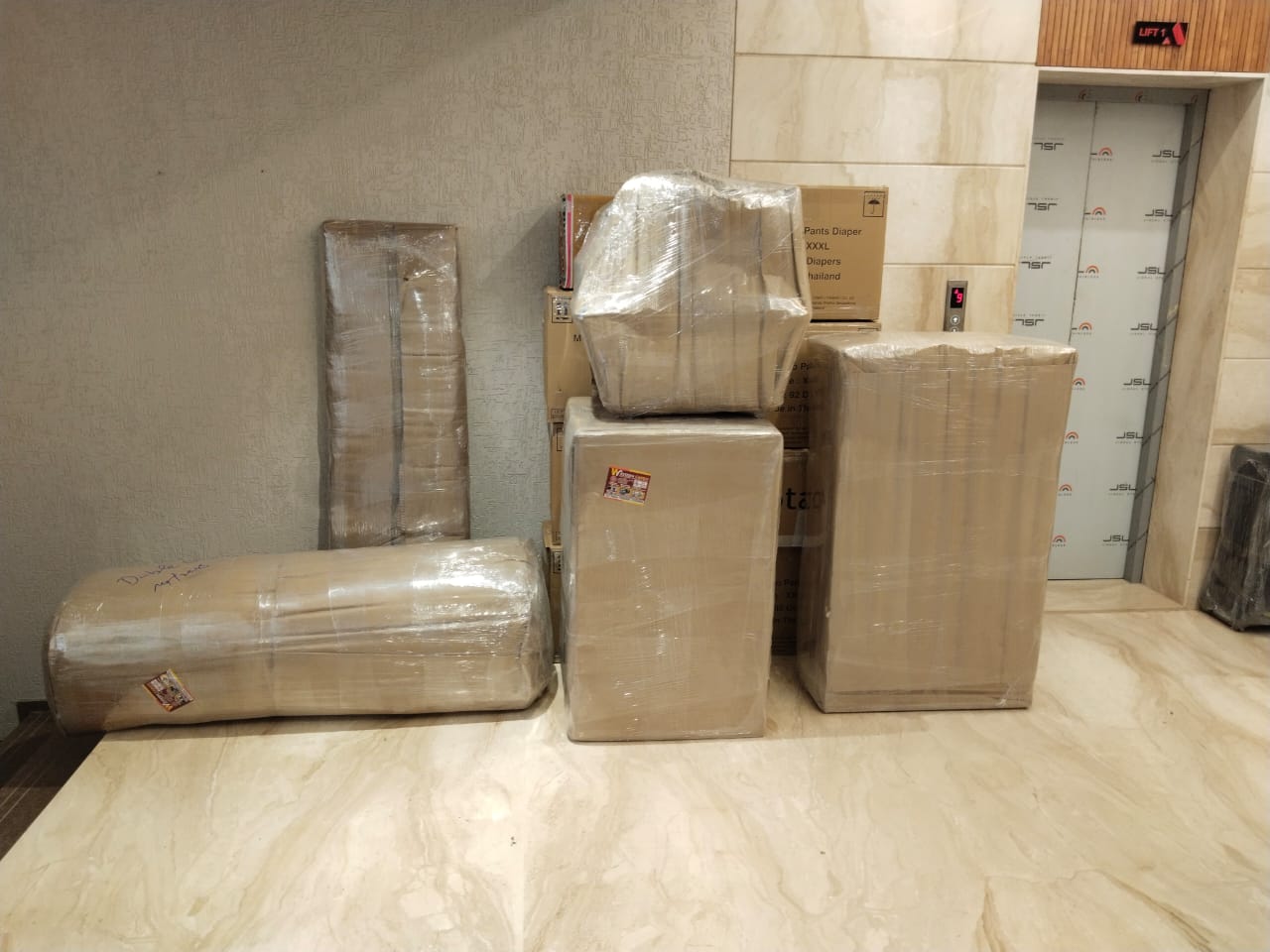 <br />
<b>Notice</b>:  Undefined variable: FetchPage in <b>/home/movingsolutions/public_html/company/home.php</b> on line <b>428</b><br />
<br />
<b>Notice</b>:  Trying to access array offset on value of type null in <b>/home/movingsolutions/public_html/company/home.php</b> on line <b>428</b><br />
 Slider