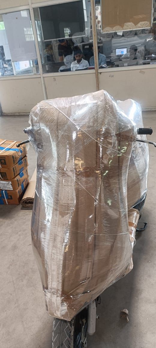 <br />
<b>Notice</b>:  Undefined variable: FetchPage in <b>/home/movingsolutions/public_html/company/home.php</b> on line <b>428</b><br />
<br />
<b>Notice</b>:  Trying to access array offset on value of type null in <b>/home/movingsolutions/public_html/company/home.php</b> on line <b>428</b><br />
 Slider